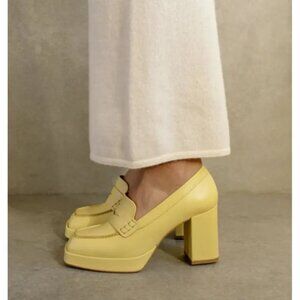 ALOHAS Busy Heel Leather Pumps Heeled Moccasins Size 40 US 9 Butter Yellow NWOT